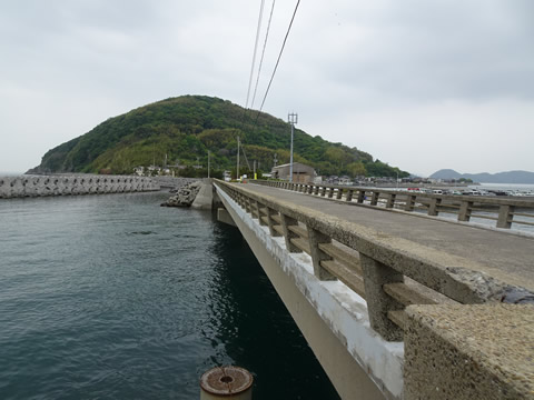 粭島に渡る橋の手前