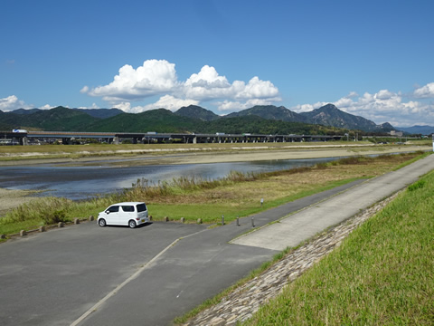 佐波川河川敷に戻りました