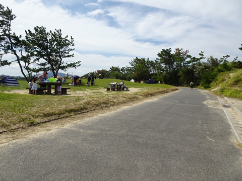 公園は家族連れが多かったです