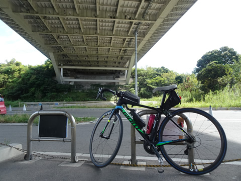 バイパスひびき大橋の下