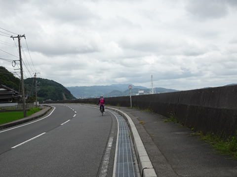 粭島へ行く大島海岸線