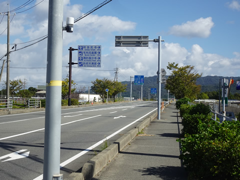 山口に向かう看板