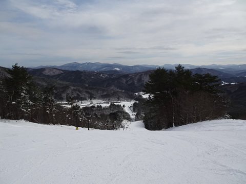 奥のコースのトップから