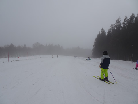 上はまだガスで視界不良です