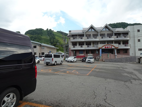 １３日夕方ほおのき平スキー場駐車場着