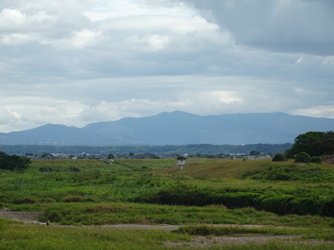 明日走る阿蘇方面の山々